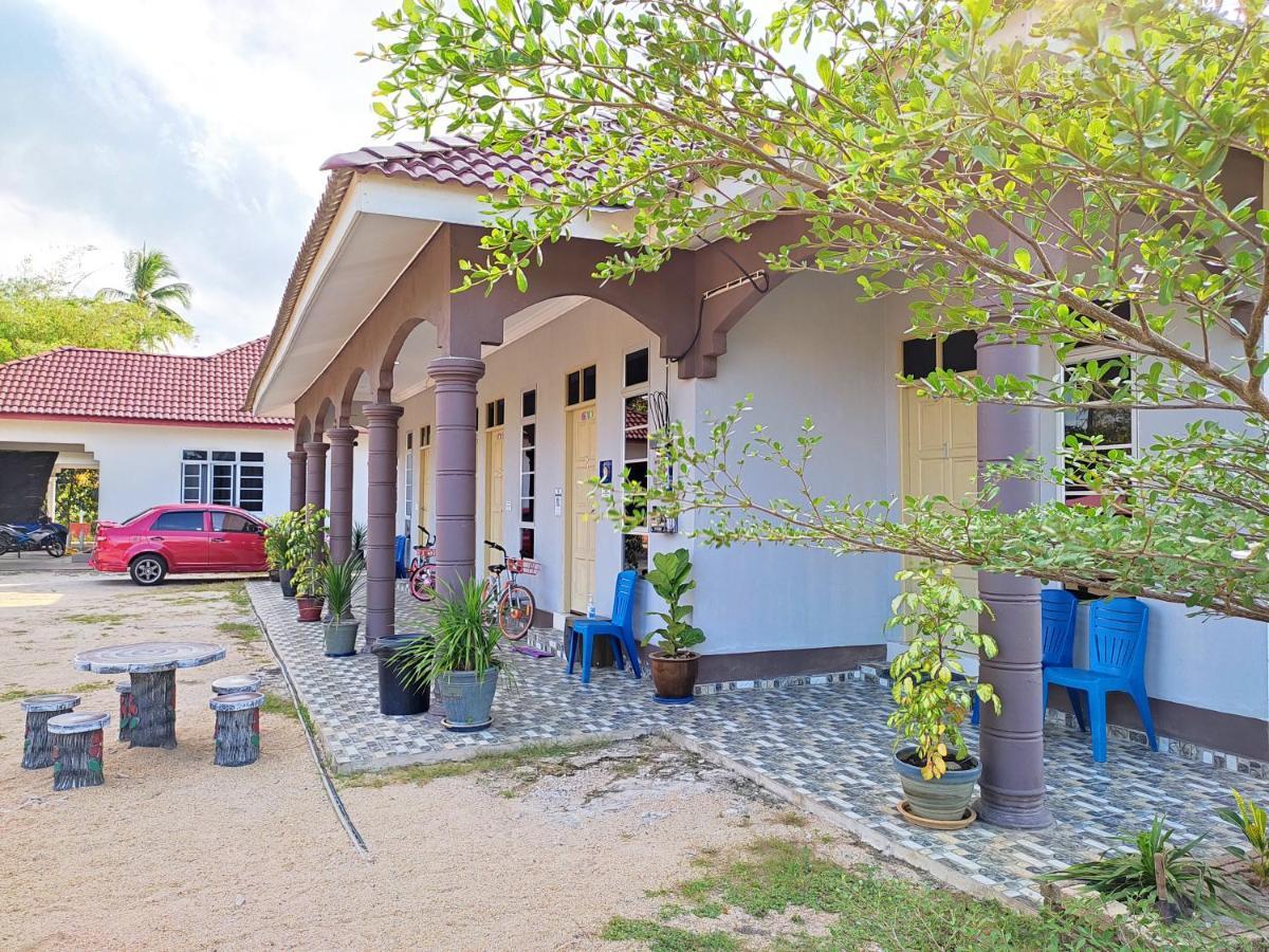 Desa Besut Inn Kampung Kuala Besut Kültér fotó