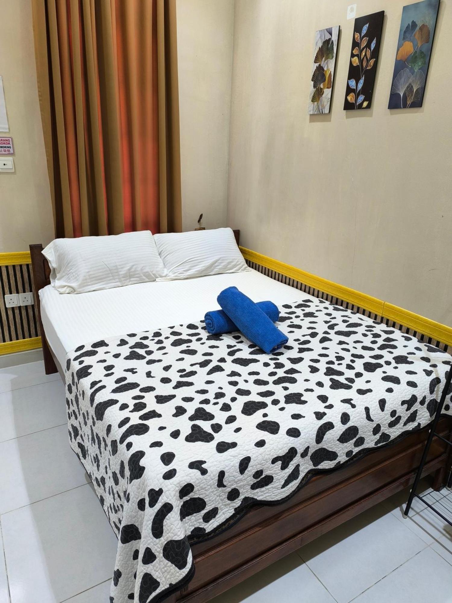 Desa Besut Inn Kampung Kuala Besut Kültér fotó